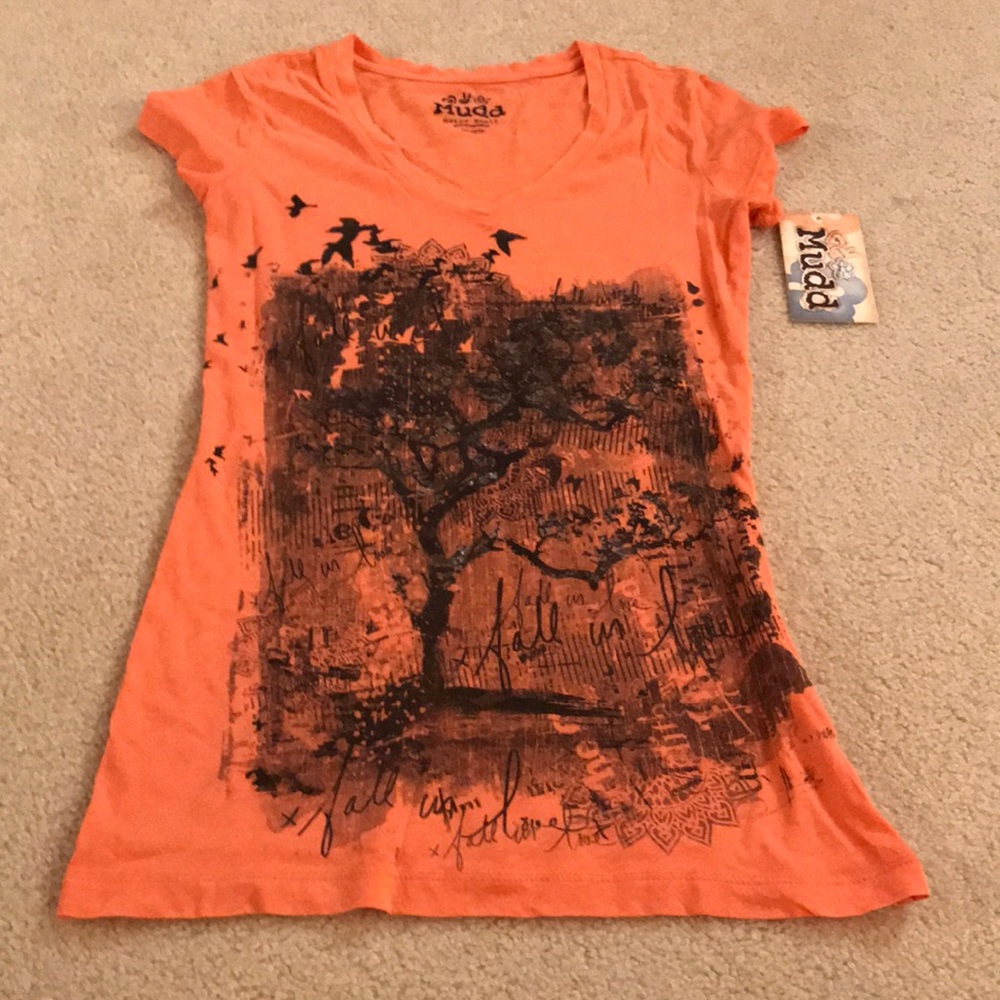 ⭐️NWT** Mudd XS Orange V-Neck Graphic Tee